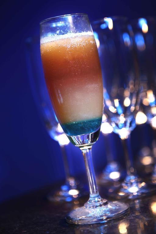 Heritage Maduraj Zewnętrze zdjęcie A layered cocktail