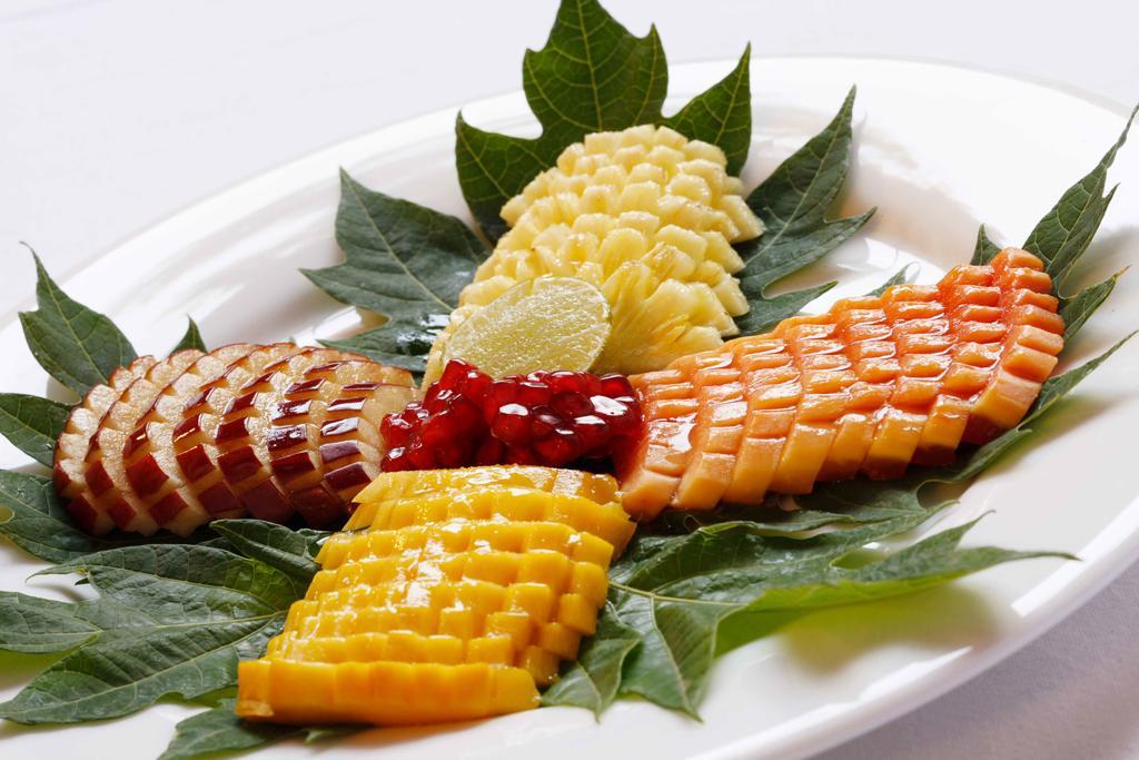 Heritage Maduraj Zewnętrze zdjęcie A plate of sashimi