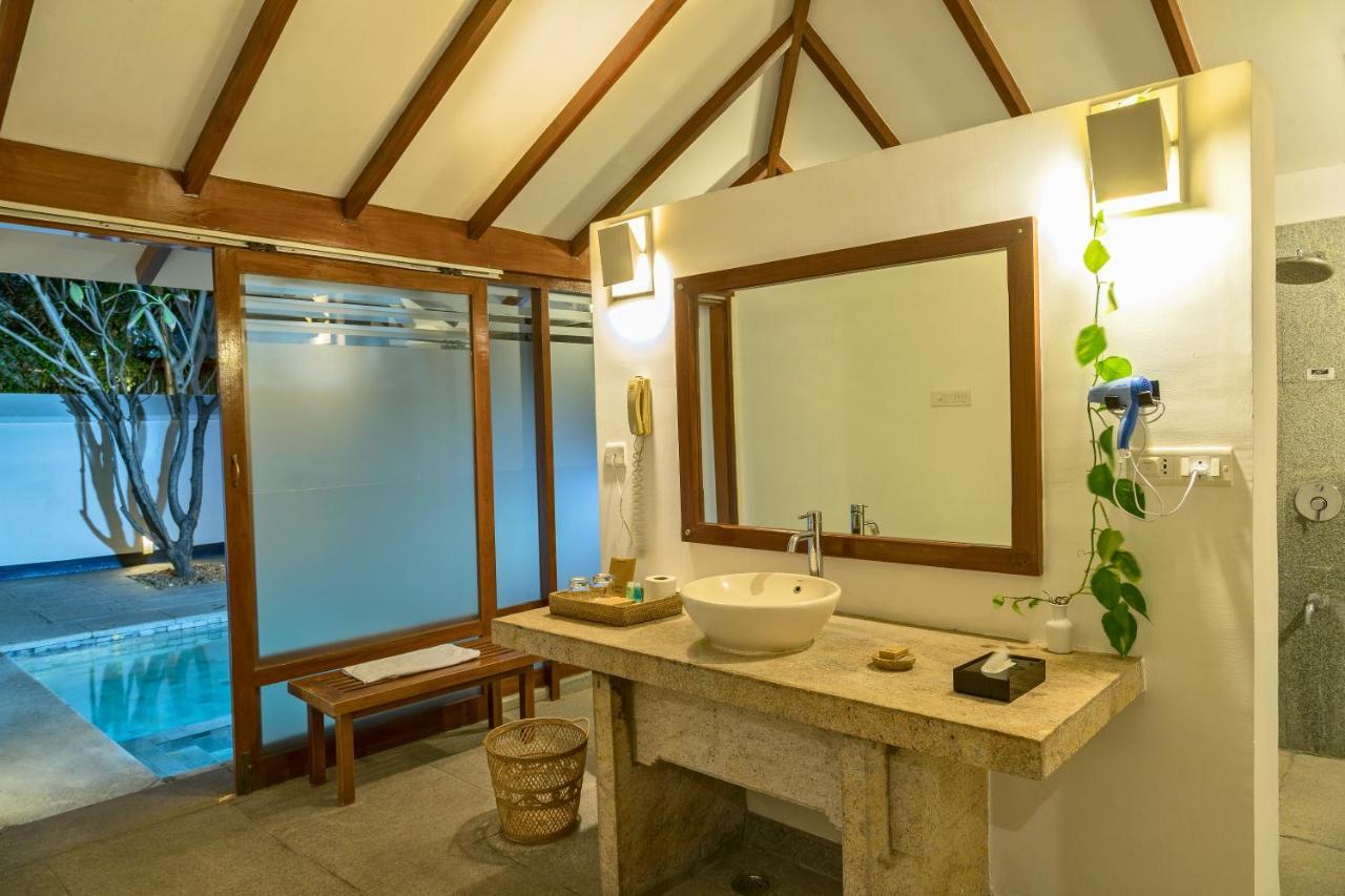 Heritage Maduraj Zewnętrze zdjęcie Bathroom of a beach villa